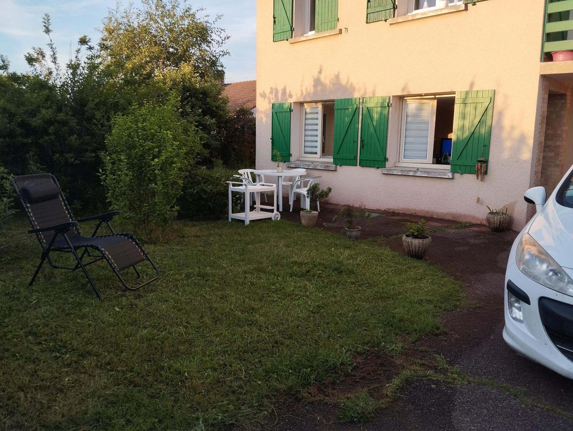L'Escale Thermale Montrond les Bains Bagian luar foto
